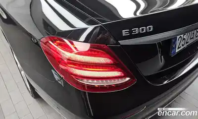 Mercedes-Benz E-Class 2019 2.0 гидро в Москве № 2054597, миниатюра 9