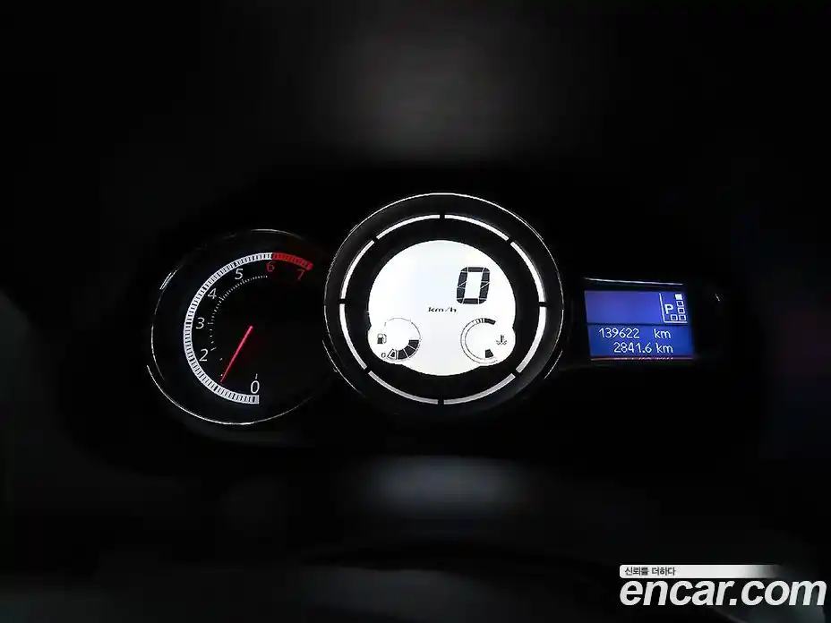 Renault SM3 2015 1.6 гидро в Москве № 2054899, фото 8