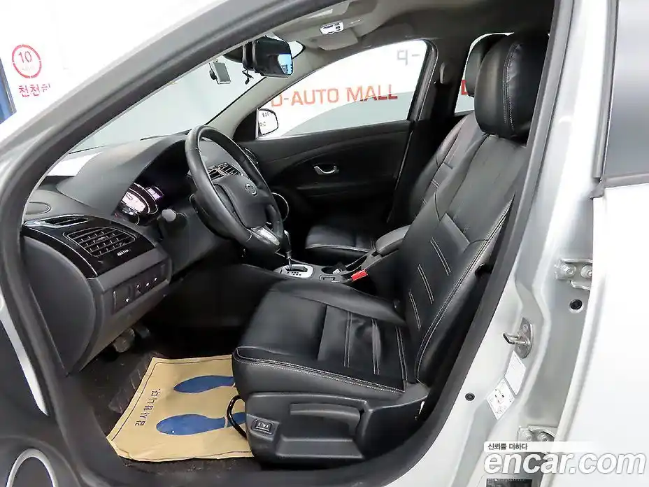 Renault SM3 2015 1.6 гидро в Москве № 2054899, фото 10