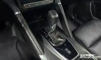 Renault QM6 2017 2.0 гидро в Москве № 2055150, миниатюра 9