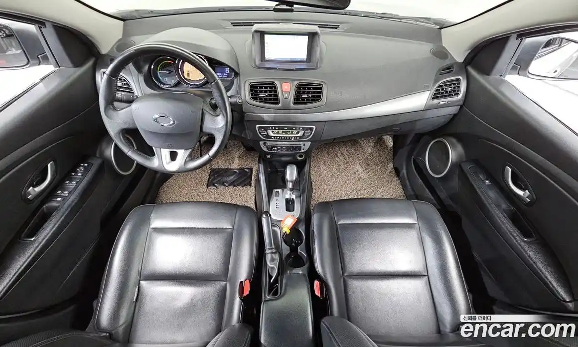 Renault SM3 2017 гидро в Москве № 2055520, фото 7