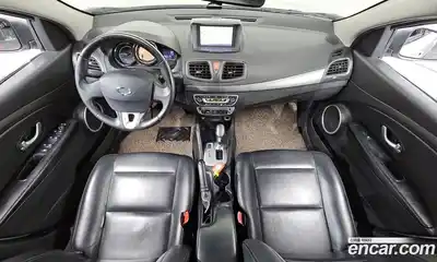 Renault SM3 2017 гидро в Москве № 2055520, миниатюра 7