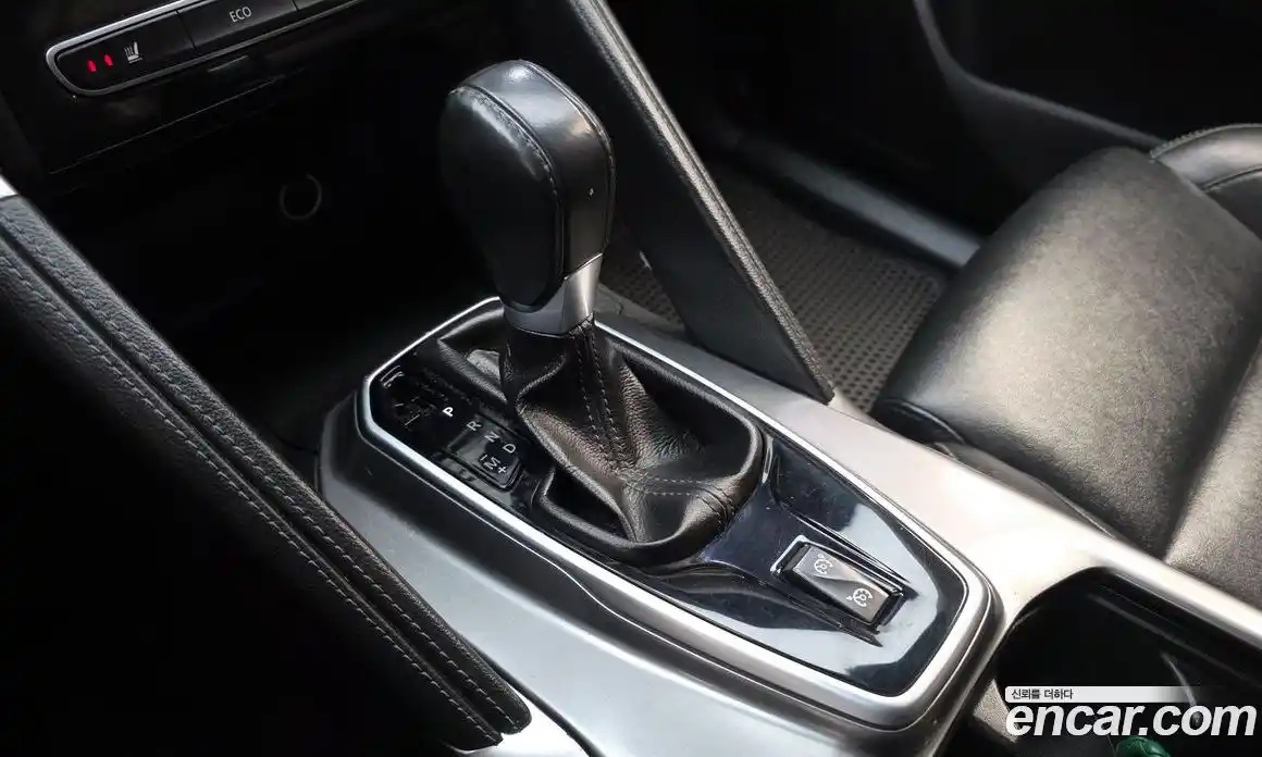 Renault QM6 2018 2.0 гидро в Москве № 2055769, фото 9