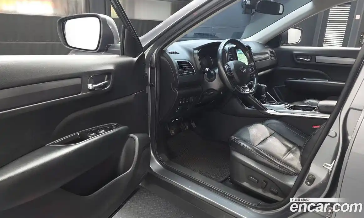 Renault QM6 2018 2.0 гидро в Москве № 2055769, фото 10