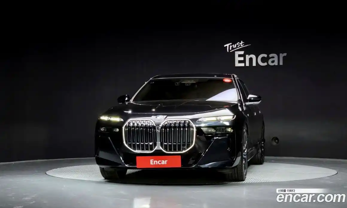 BMW 7-Series 2023 3.0 гидро в Москве № 2056977, фото 3