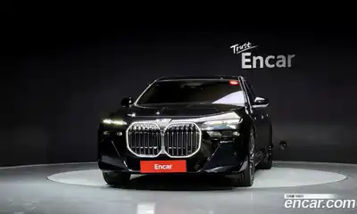 BMW 7-Series 2023 3.0 гидро в Москве № 2056977, миниатюра 3