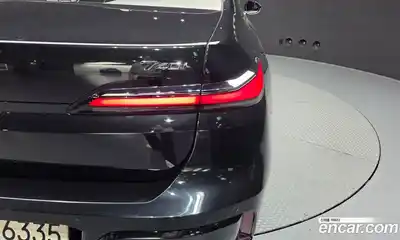 BMW 7-Series 2023 3.0 гидро в Москве № 2056977, миниатюра 9