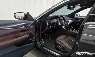 BMW 6-Series 2023 2.0 гидро в Москве № 2057161, миниатюра 10