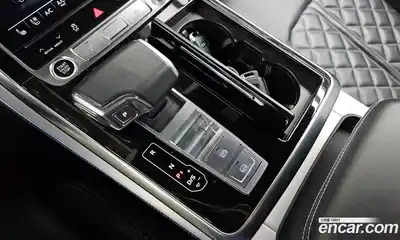 Audi Q8 2021 3.0 гидро в Москве № 2057377, миниатюра 12