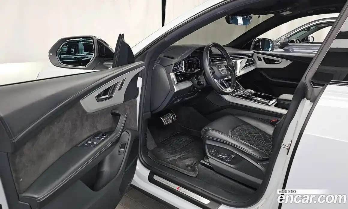 Audi Q8 2021 3.0 гидро в Москве № 2057377, фото 13