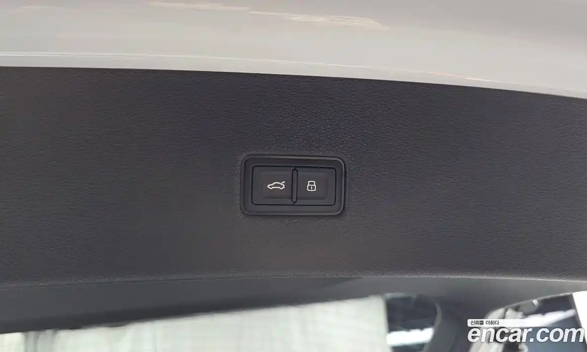 Audi Q8 2021 3.0 гидро в Москве № 2057377, фото 33