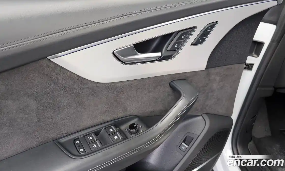 Audi Q8 2021 3.0 гидро в Москве № 2057377, фото 34