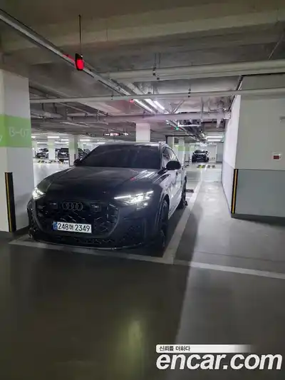 Audi RSQ8, 2025