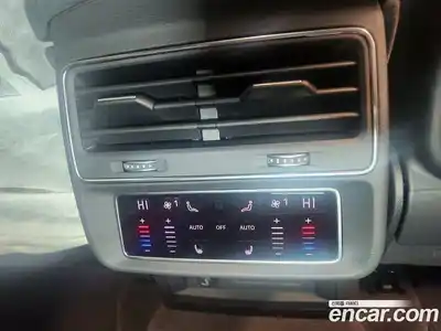 Audi RSQ8 2025 4.0 гидро в Москве № 2057580, миниатюра 11