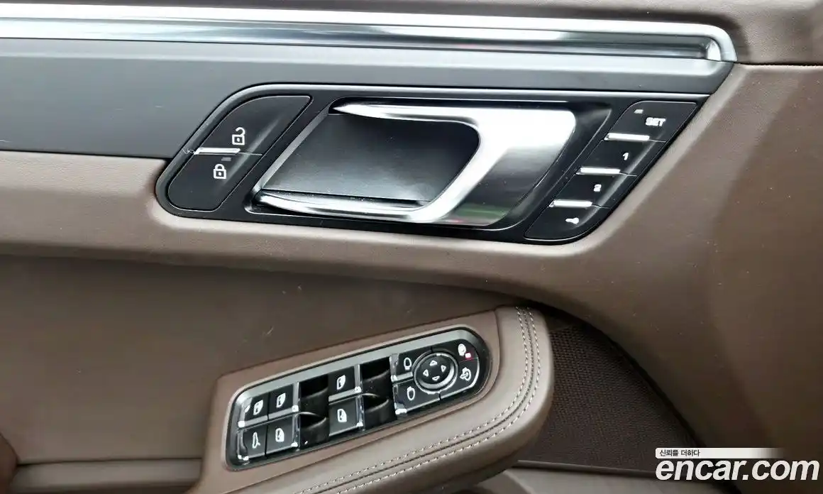Porsche Macan 2021 2.0 гидро в Москве № 2058298, фото 27