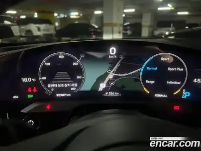 Porsche Taycan 2022 гидро в Москве № 2058670, миниатюра 7