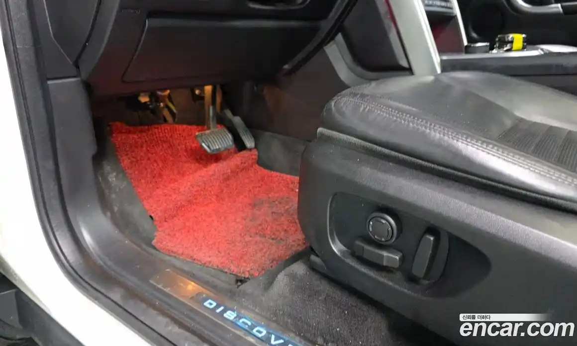 Land Rover Discovery Sport 2017 2.0 гидро в Москве № 2058944, фото 27