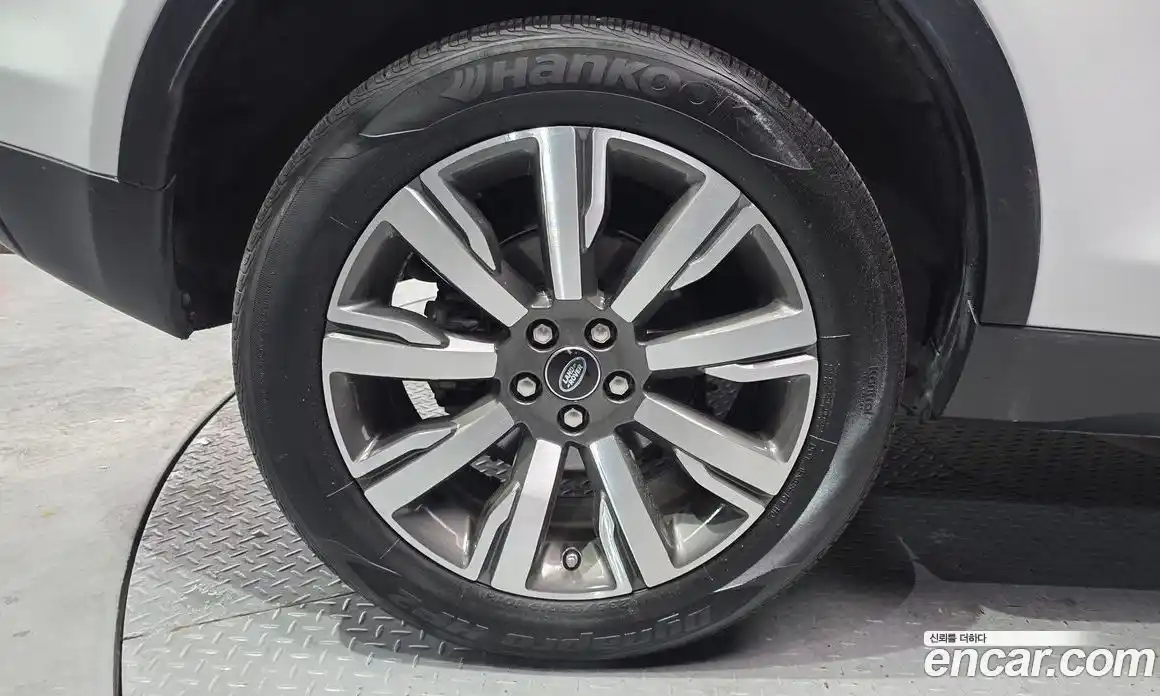 Land Rover Discovery Sport 2017 2.0 гидро в Москве № 2058944, фото 5