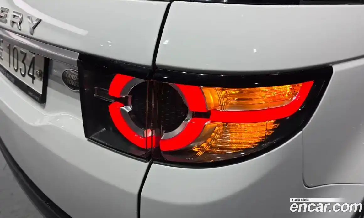 Land Rover Discovery Sport 2017 2.0 гидро в Москве № 2058944, фото 9