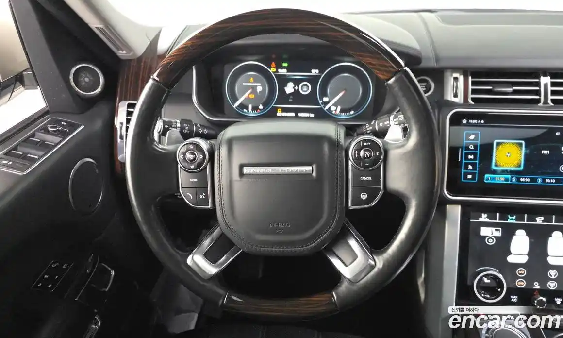 Land Rover Range-Rover 2015 5.0 гидро в Москве № 2058989, фото 13