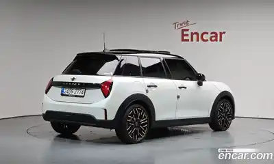 Mini Cooper, 2025