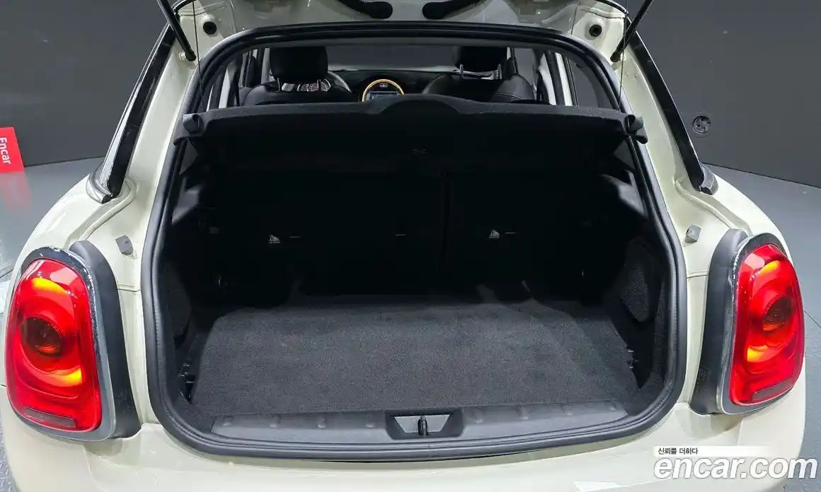 Mini Cooper 2015 1.5 гидро в Москве № 2059608, фото 20