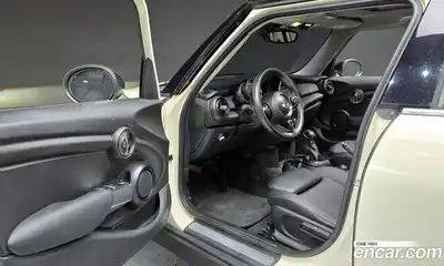 Mini Cooper 2015 1.5 гидро в Москве № 2059608, миниатюра 10