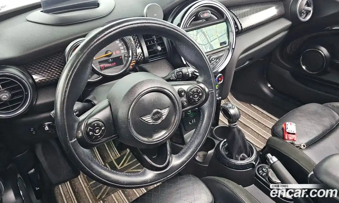Mini Cooper 2015 2.0 гидро в Москве № 2059649, фото 13