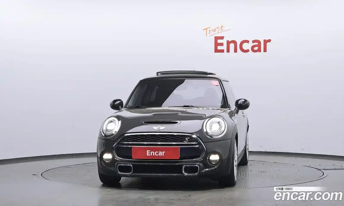 Mini Cooper 2015 2.0 гидро в Москве № 2059649, фото 3