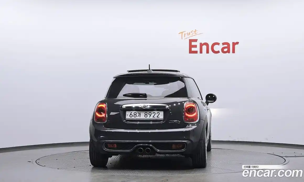 Mini Cooper 2015 2.0 гидро в Москве № 2059649, фото 4