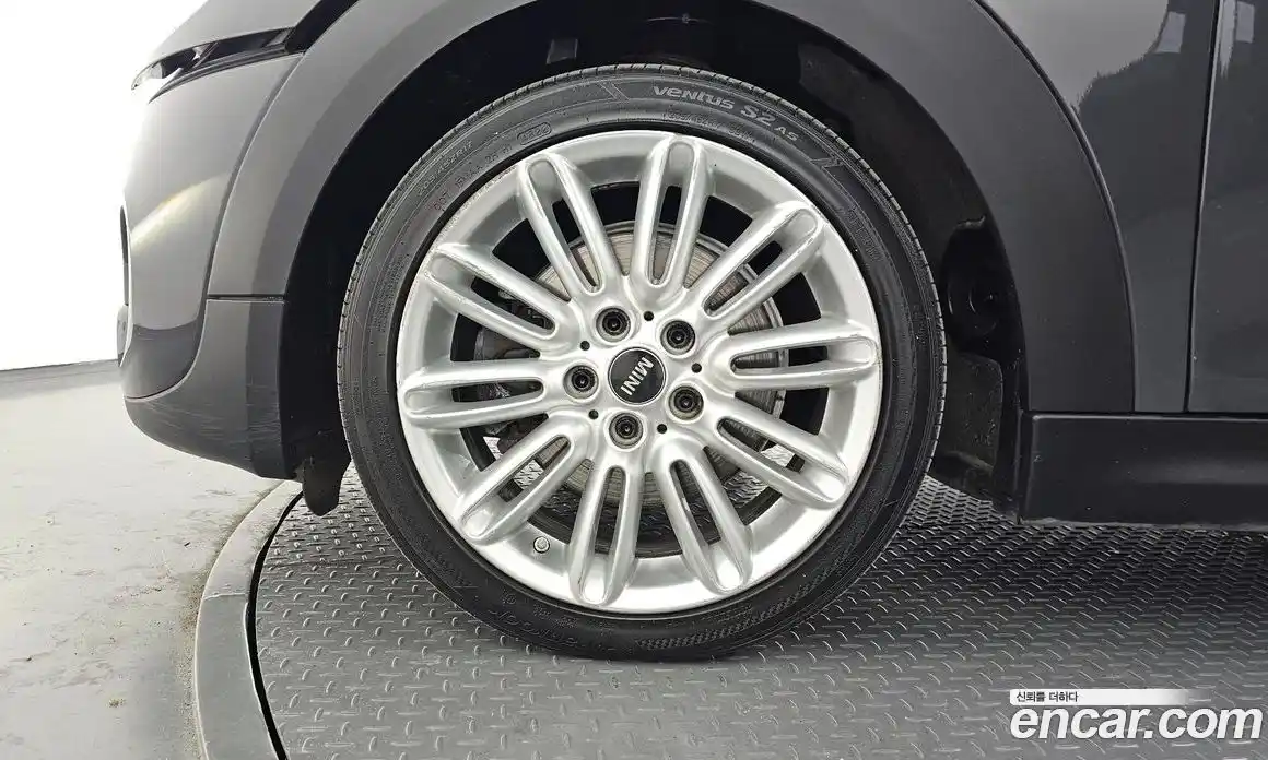 Mini Cooper 2015 2.0 гидро в Москве № 2059649, фото 5