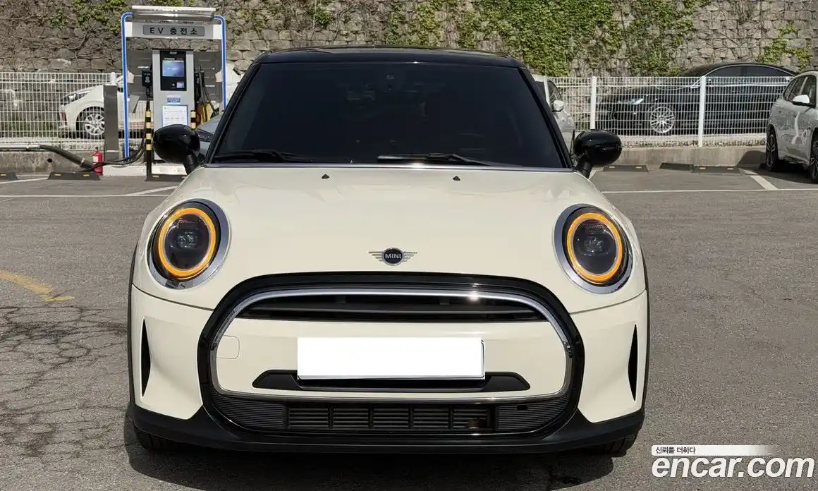 Mini Cooper 2022 1.5 гидро в Москве № 2059710, фото 3