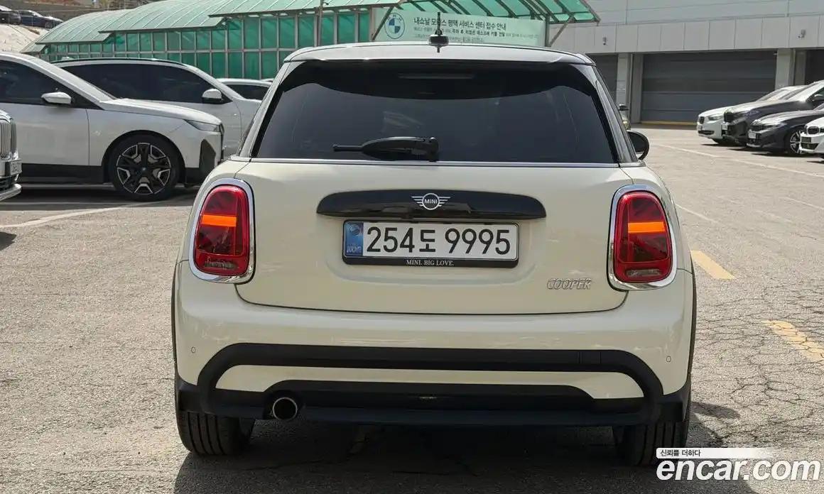 Mini Cooper 2022 1.5 гидро в Москве № 2059710, фото 4