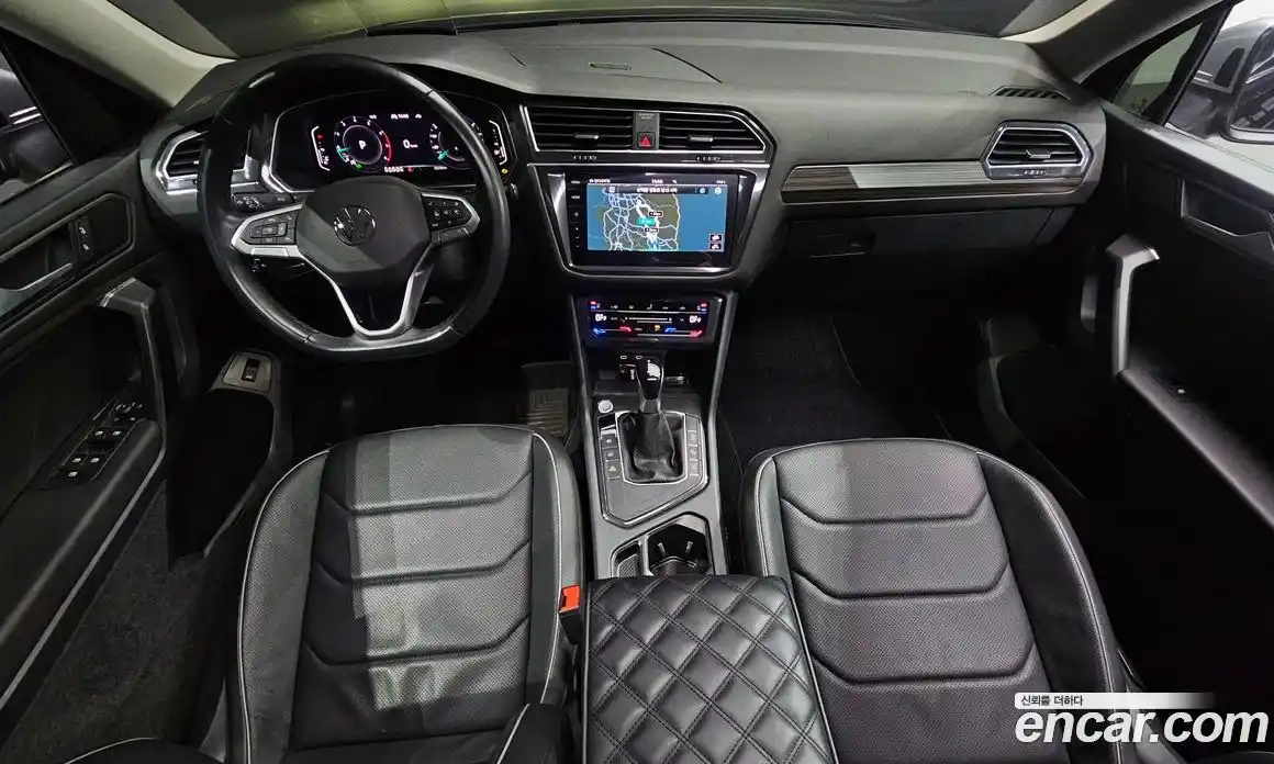 Volkswagen Tiguan 2023 2.0 гидро в Москве № 2060303, фото 7
