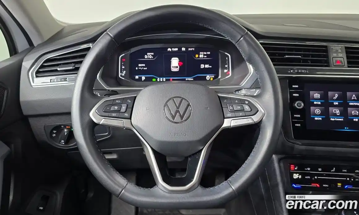 Volkswagen Tiguan 2023 2.0 гидро в Москве № 2060334, фото 12