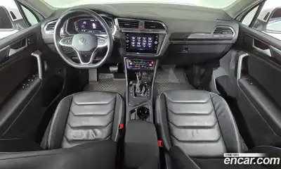 Volkswagen Tiguan 2023 2.0 гидро в Москве № 2060334, миниатюра 7