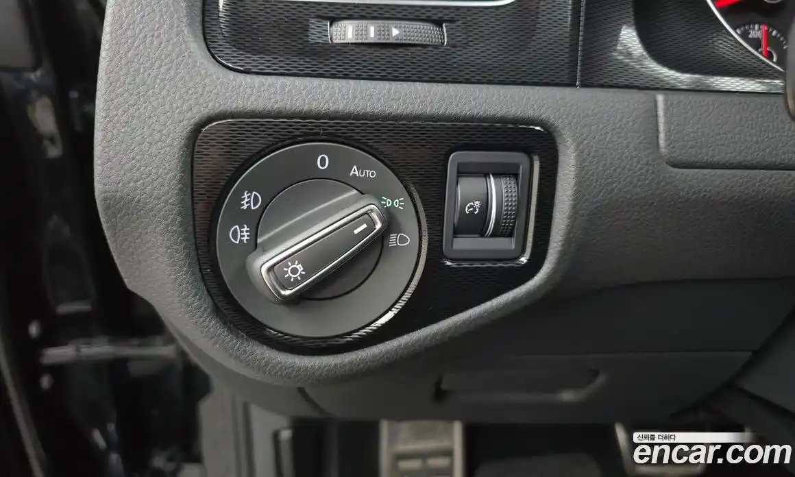 Volkswagen Golf 2017 2.0 гидро в Москве № 2060566, фото 17
