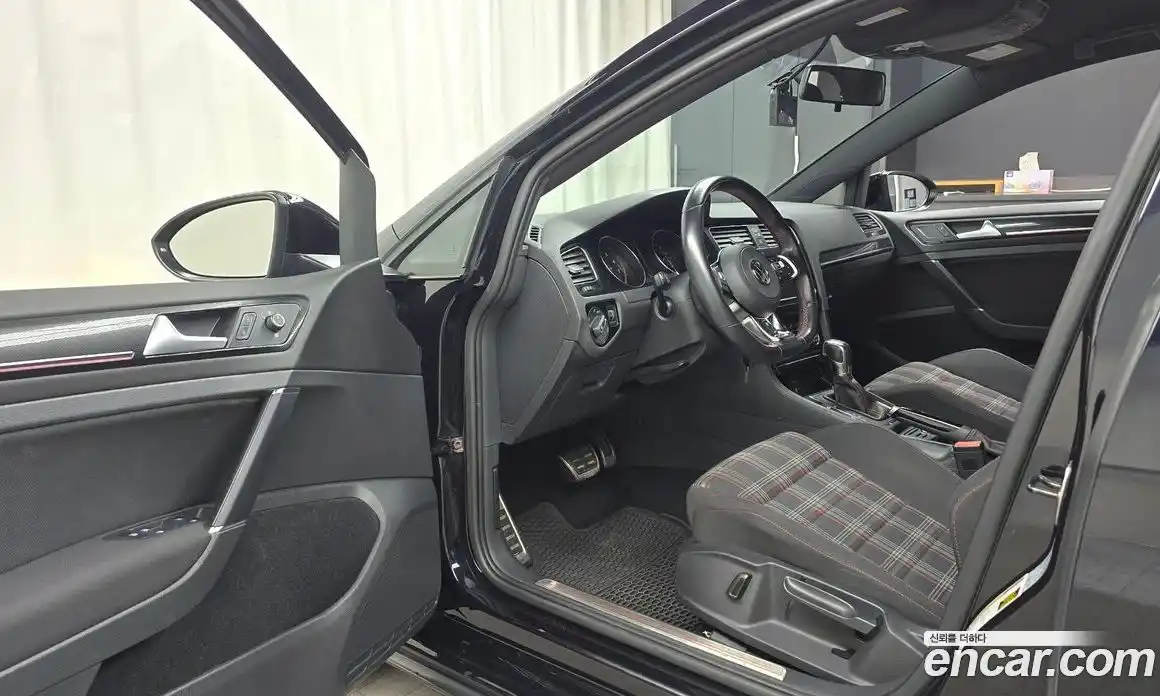 Volkswagen Golf 2017 2.0 гидро в Москве № 2060566, фото 10