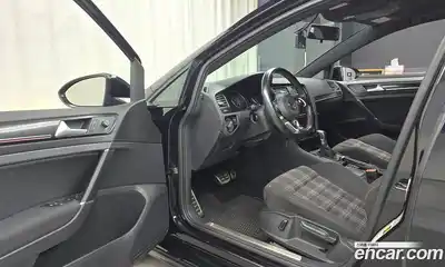 Volkswagen Golf 2017 2.0 гидро в Москве № 2060566, миниатюра 10