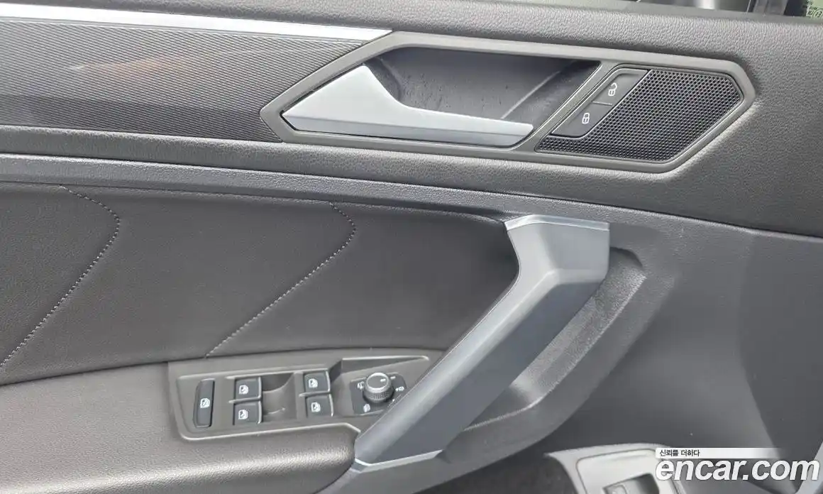 Volkswagen Tiguan 2020 2.0 гидро в Москве № 2060756, фото 36