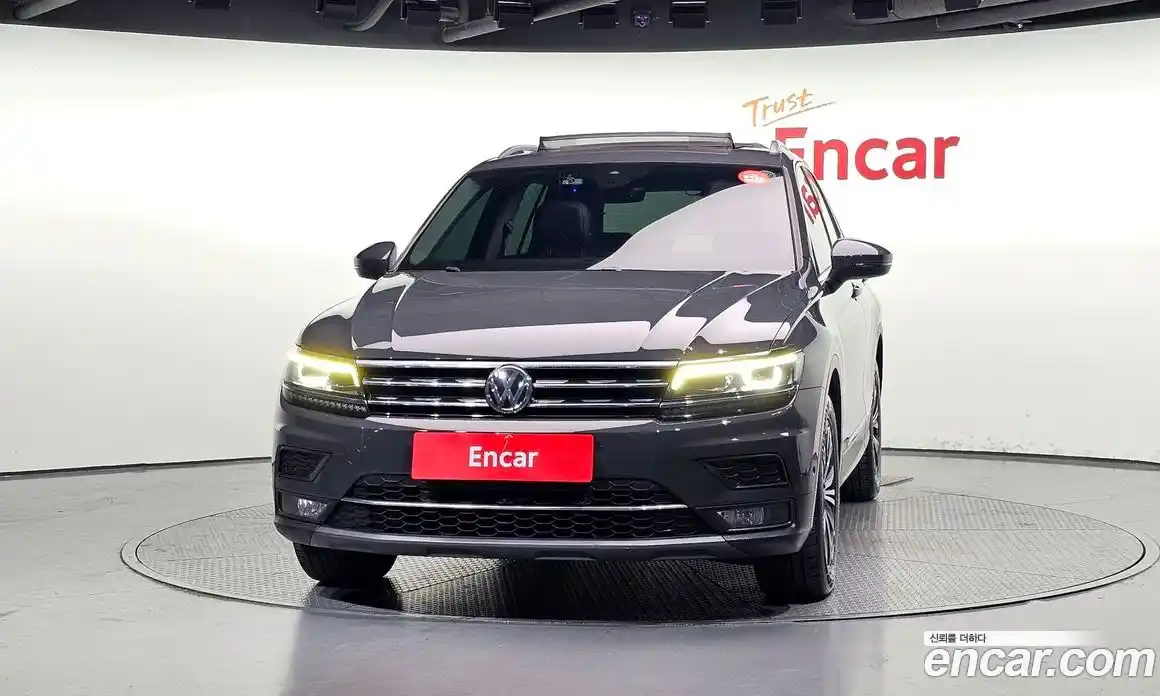 Volkswagen Tiguan 2019 2.0 гидро в Москве № 2060877, фото 3