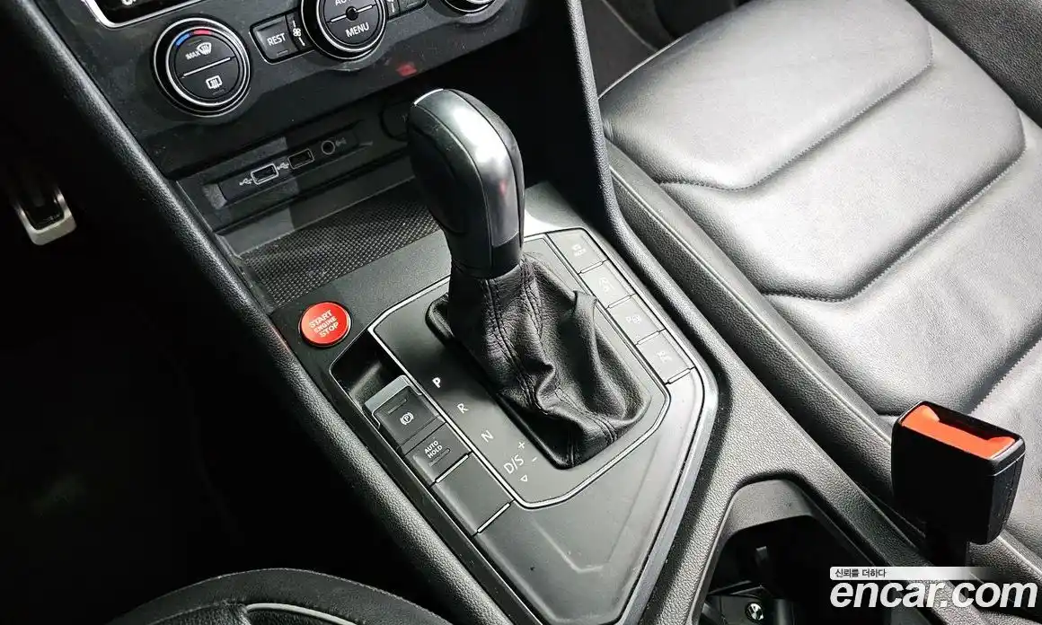 Volkswagen Tiguan 2019 2.0 гидро в Москве № 2060877, фото 9
