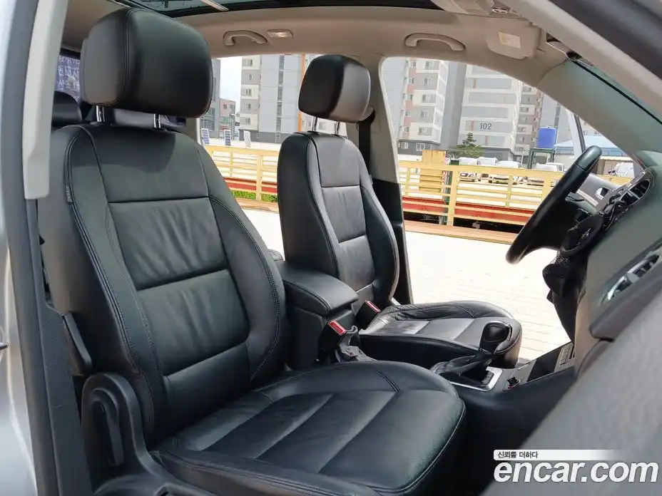 Volkswagen Tiguan 2012 2.0 гидро в Москве № 2061107, фото 11