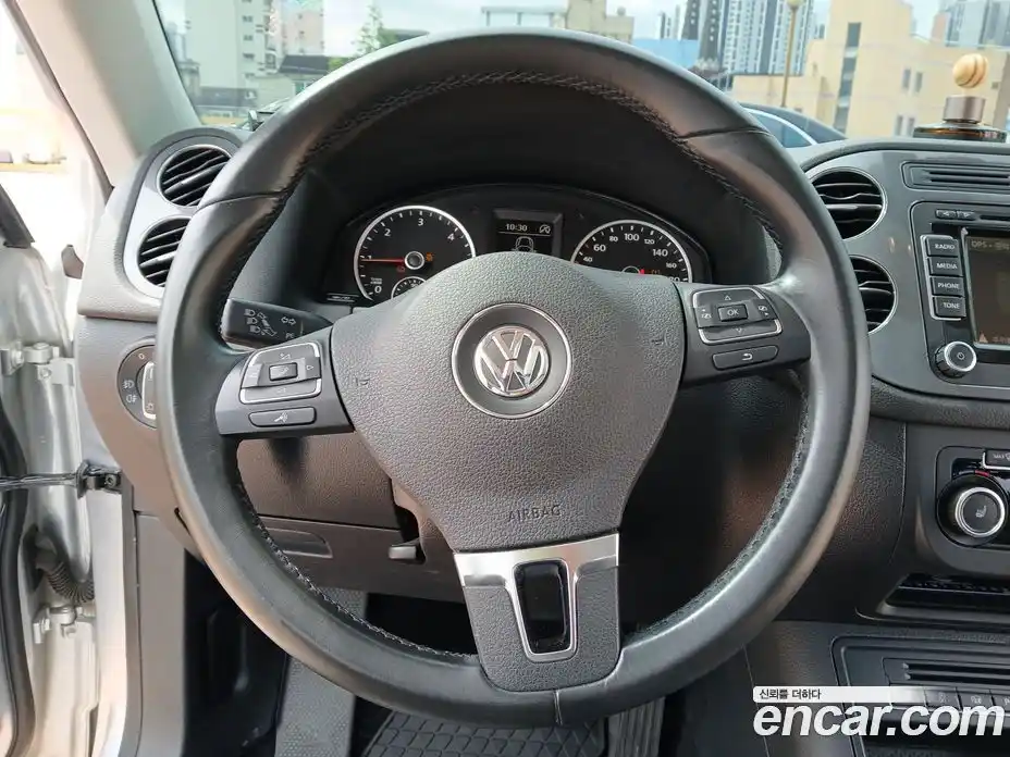 Volkswagen Tiguan 2012 2.0 гидро в Москве № 2061107, фото 13