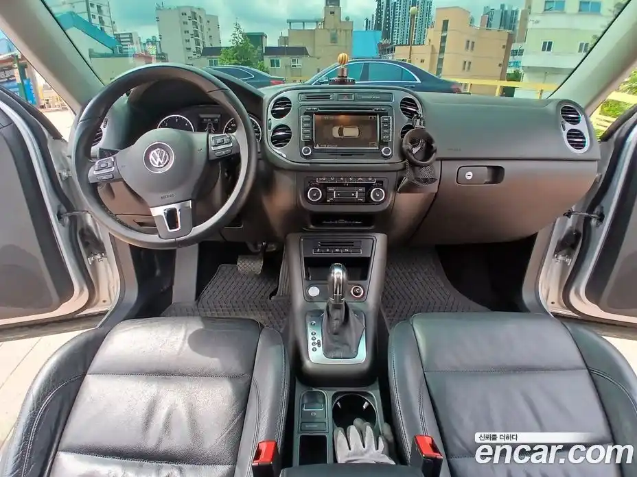 Volkswagen Tiguan 2012 2.0 гидро в Москве № 2061107, фото 10
