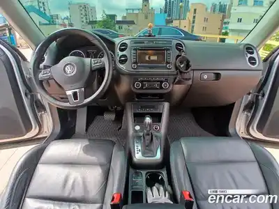 Volkswagen Tiguan 2012 2.0 гидро в Москве № 2061107, миниатюра 10