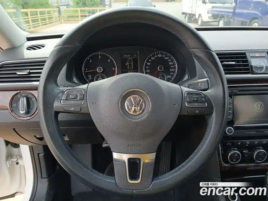Volkswagen Passat 2013 2.0 гидро в Москве № 2061155, фото 14