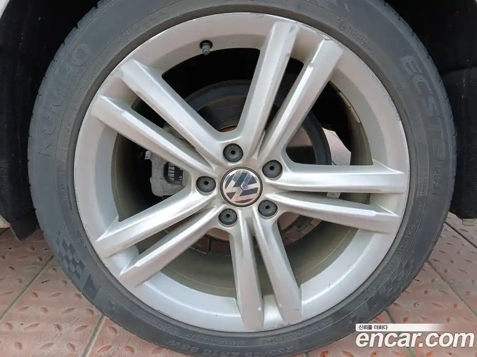 Volkswagen Passat 2013 2.0 гидро в Москве № 2061155, фото 19