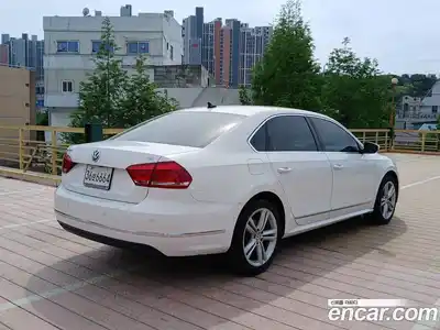 Volkswagen Passat 2013 2.0 гидро в Москве № 2061155, миниатюра 4