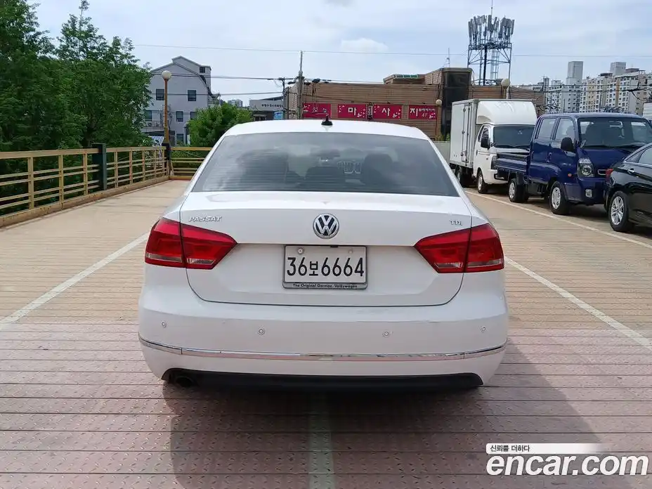 Volkswagen Passat 2013 2.0 гидро в Москве № 2061155, фото 5